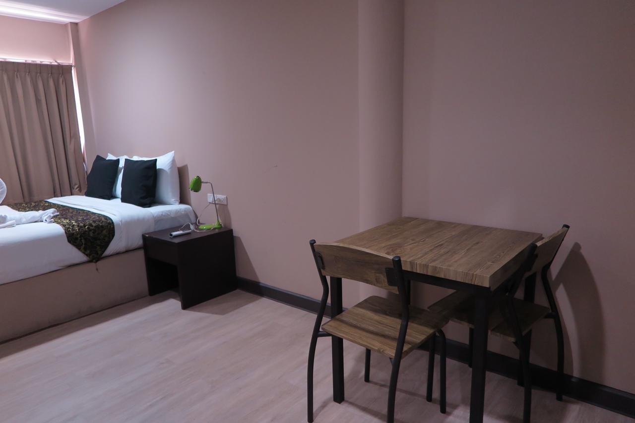My Hotel Herrity Бангкок Екстер'єр фото