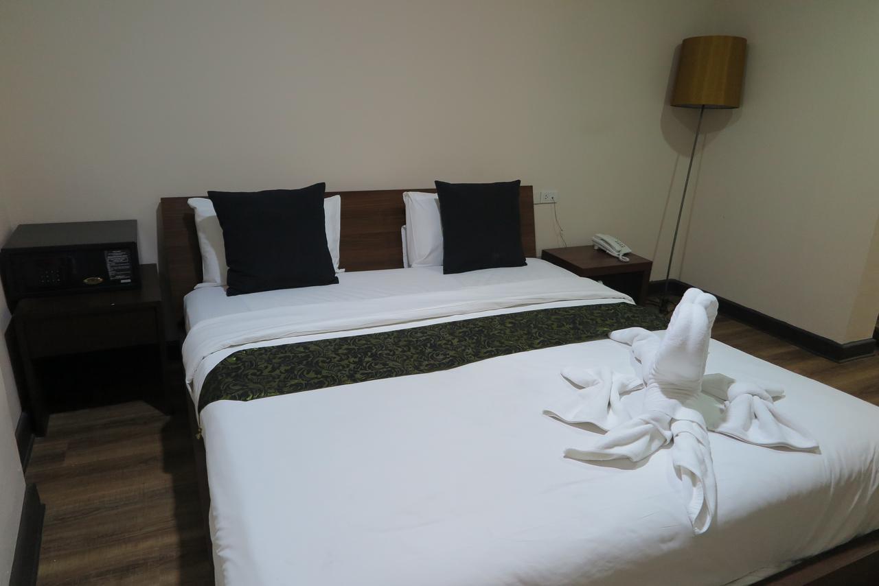 My Hotel Herrity Бангкок Екстер'єр фото